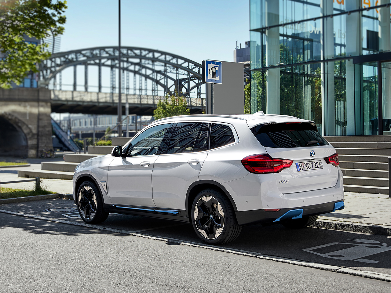All-New BMW iX3 Electric SUV Has Sounds Produced By Hans Zimmer